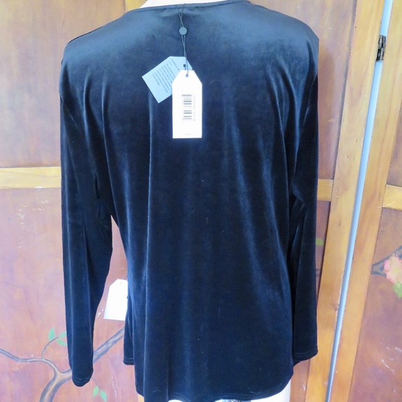 NWT Universal Standard Glory Velvet Cross Top Shirt Black M Medium 18 20 - Picture 10 of 14